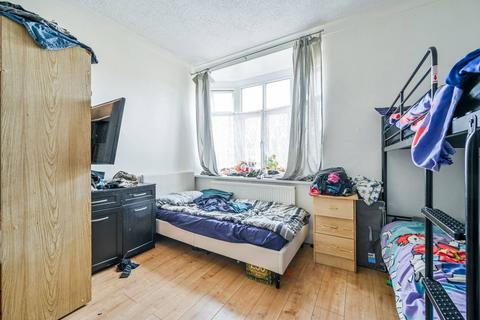 177a Bromley Road, London, SE6 2PG