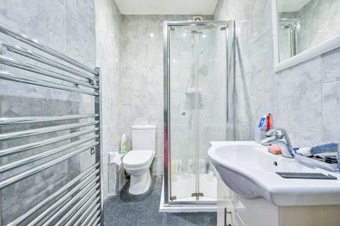 177a Bromley Road, London, SE6 2PG