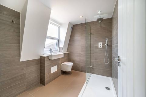 38 Albert Square, London, E15 1HH