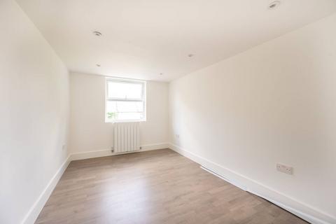 38 Albert Square, London, E15 1HH