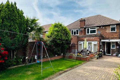 3 bedroom semi-detached house for sale, Roseville Road Hayes UB3