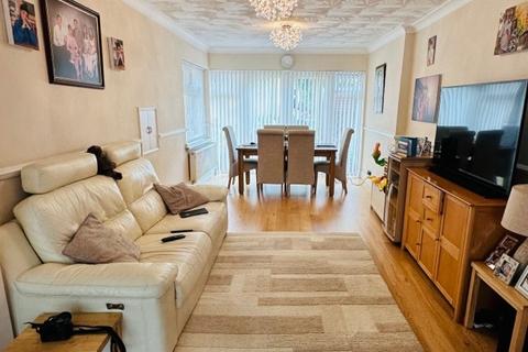 3 bedroom semi-detached house for sale, Roseville Road Hayes UB3