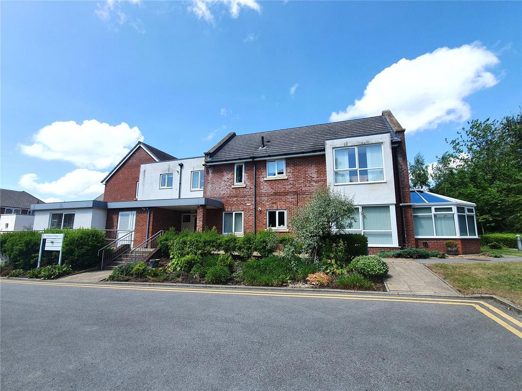 Preston New Road, Blackburn, Lancashire, BB2 2 bed apartment for sale