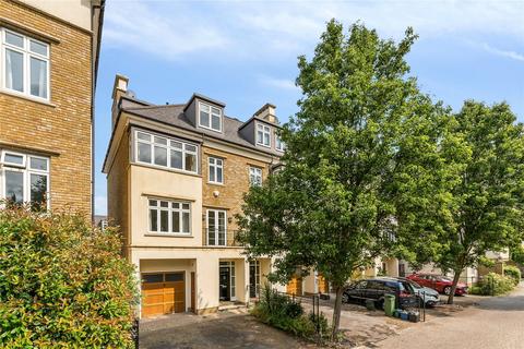 4 bedroom semi-detached house to rent, Whitcome Mews, Richmond, TW9