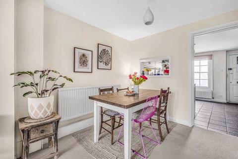 24 Railway Side, London, SW13 0PN