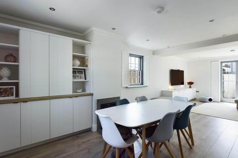 4 bedroom link detached house for sale, St Lawrence