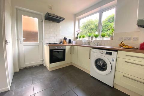 23 Greenview Drive, Northampton, NN2 7LA