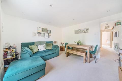 1 bedroom flat for sale - High Street,  Thames Ditton,  KT7