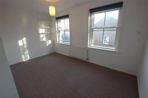 3 bedroom house share to rent, Sidney Street, London, E1