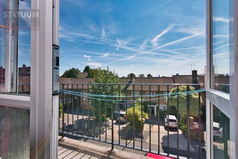 57 Fowler Road, London, E7 0AU