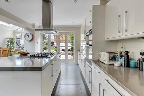 5 bedroom end of terrace house for sale, Amner Road, SW11