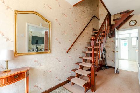 2 Ainslie Wood Gardens, London, E4 9BN