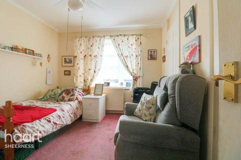 32 Foxley Road, Queenborough, ME11 5AW