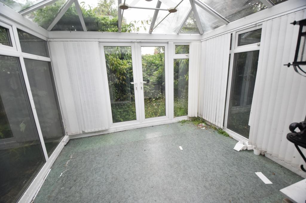 Church Road, Flixton, M41 2 bed semidetached bungalow for sale £250,000