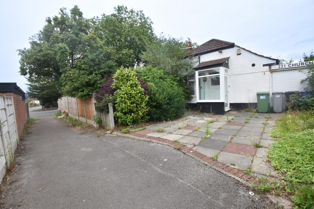 Church Road, Flixton, M41 2 bed semidetached bungalow for sale £235,000