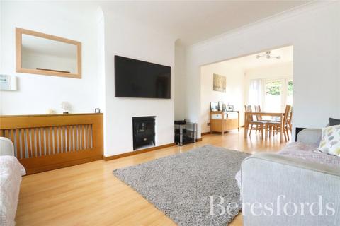 18 Gillian Crescent, Romford, RM2 6NU