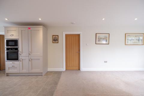 2 bedroom flat for sale, Cwrt Yr Eglwys, Station Road, Dinas Powys CF64 4DW