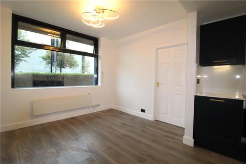 2 bedroom apartment to rent, Barclay Road, Croydon, CR0