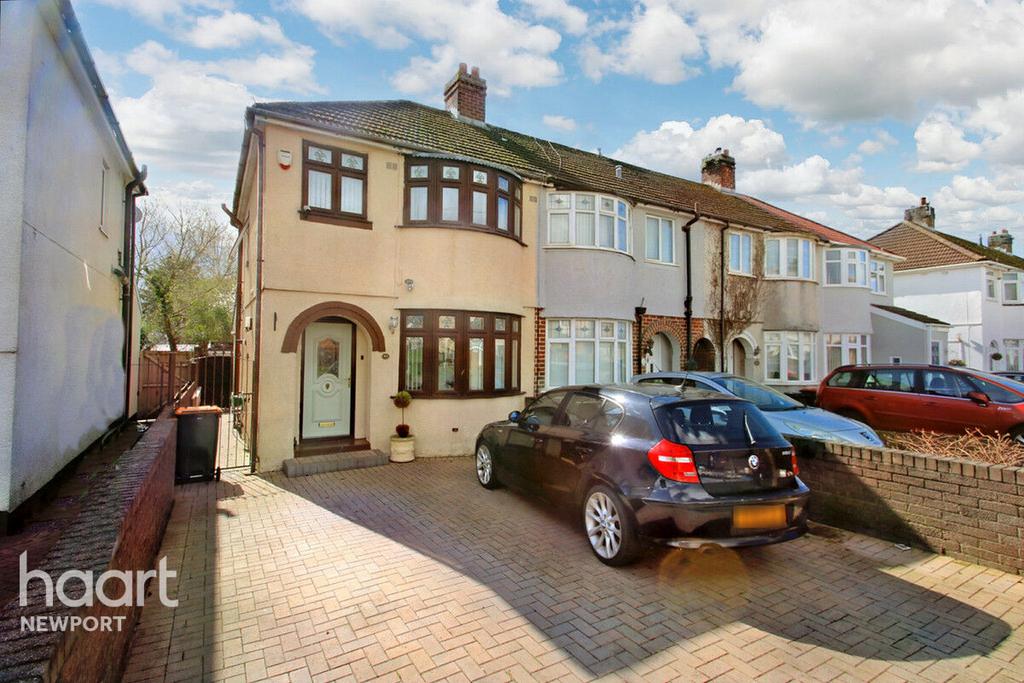 Thompson Avenue, Newport 3 bed semidetached house for sale £250,000
