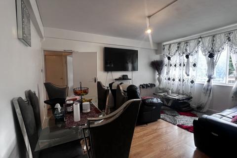 2 bedroom flat for sale, Wellesley Court, Maida Vale, St.Johns Road, W9