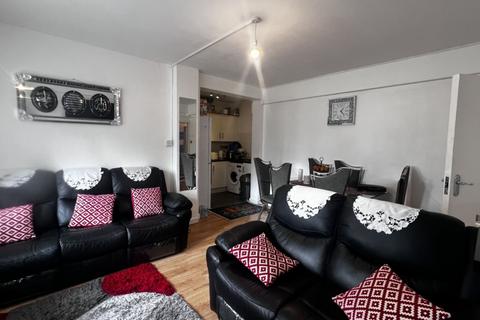 2 bedroom flat for sale, Wellesley Court, Maida Vale, St.Johns Road, W9