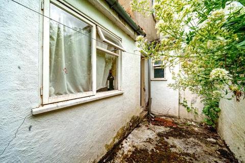 1 bedroom flat for sale, Crickhowell,  Hay on Wye/Brecon/Abergavenny,  NP8