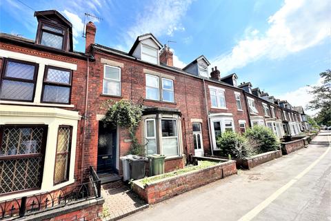 5 bedroom terraced house for sale, Harlaxton Road, Grantham, NG31