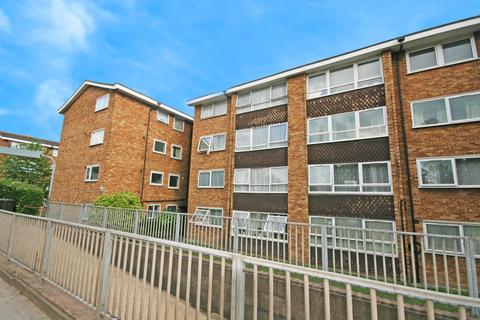 2 bedroom flat for sale, Eastern Avenue, Ilford, Essex, IG2