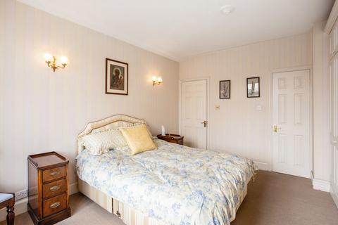Flat 55, Chesterfield House Chesterfield Gardens, London, W1J 5JU