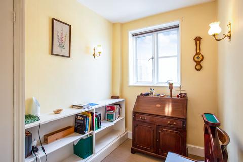 Flat 55, Chesterfield House Chesterfield Gardens, London, W1J 5JU