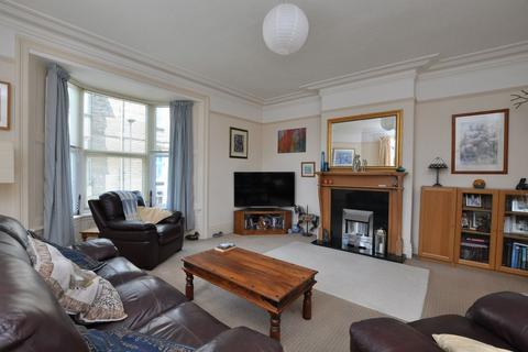Flat 1, 1 - 2 Gray Street, Whitby, YO21 1EP