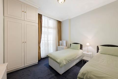 3 bedroom apartment for sale, Carlton Lodge, 37-39 Lowndes Street, London, SW1X