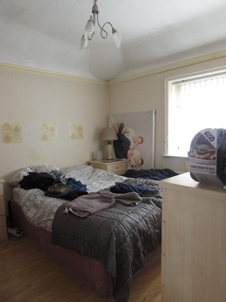 Photograph 8