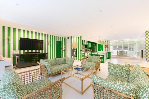 undefined, Pembroke Gardens, Kensington, London, W8