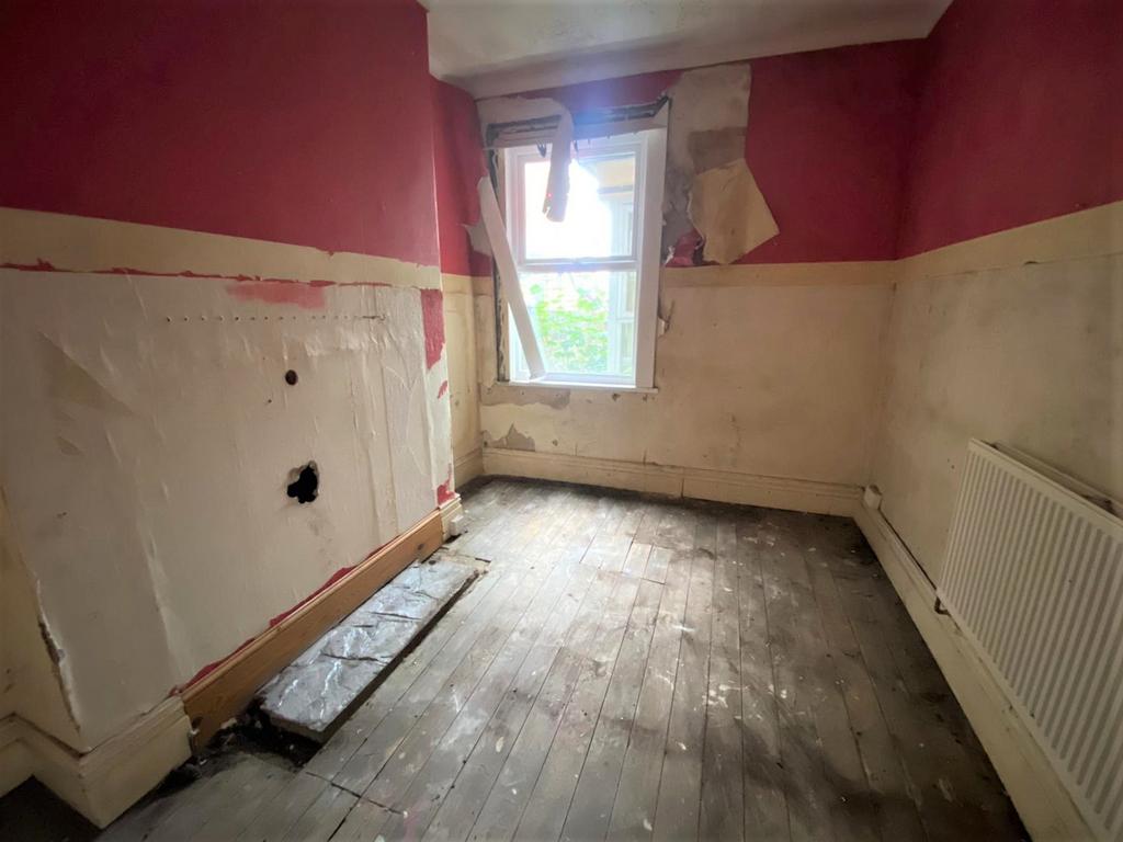 Harrington Street, Cleethorpes, DN35 3 bed terraced house for sale £