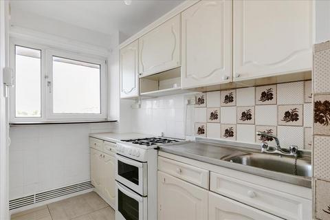 43 Lampeter Square, London, W6 8PS