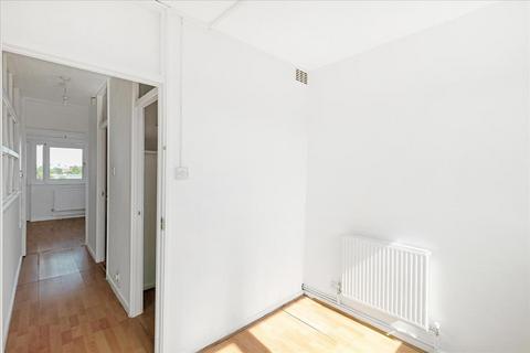 43 Lampeter Square, London, W6 8PS