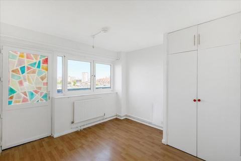 43 Lampeter Square, London, W6 8PS