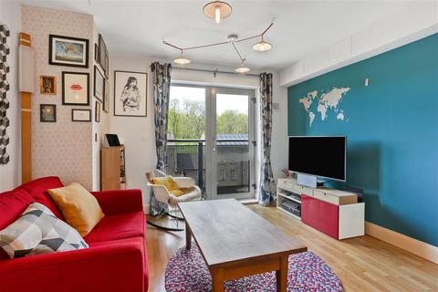 1 bedroom flat for sale, Junction Road, London