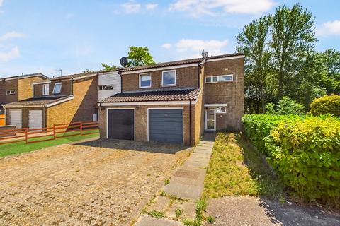 31 Edith Cavell Close, Thetford, IP24 1TJ
