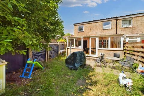31 Edith Cavell Close, Thetford, IP24 1TJ