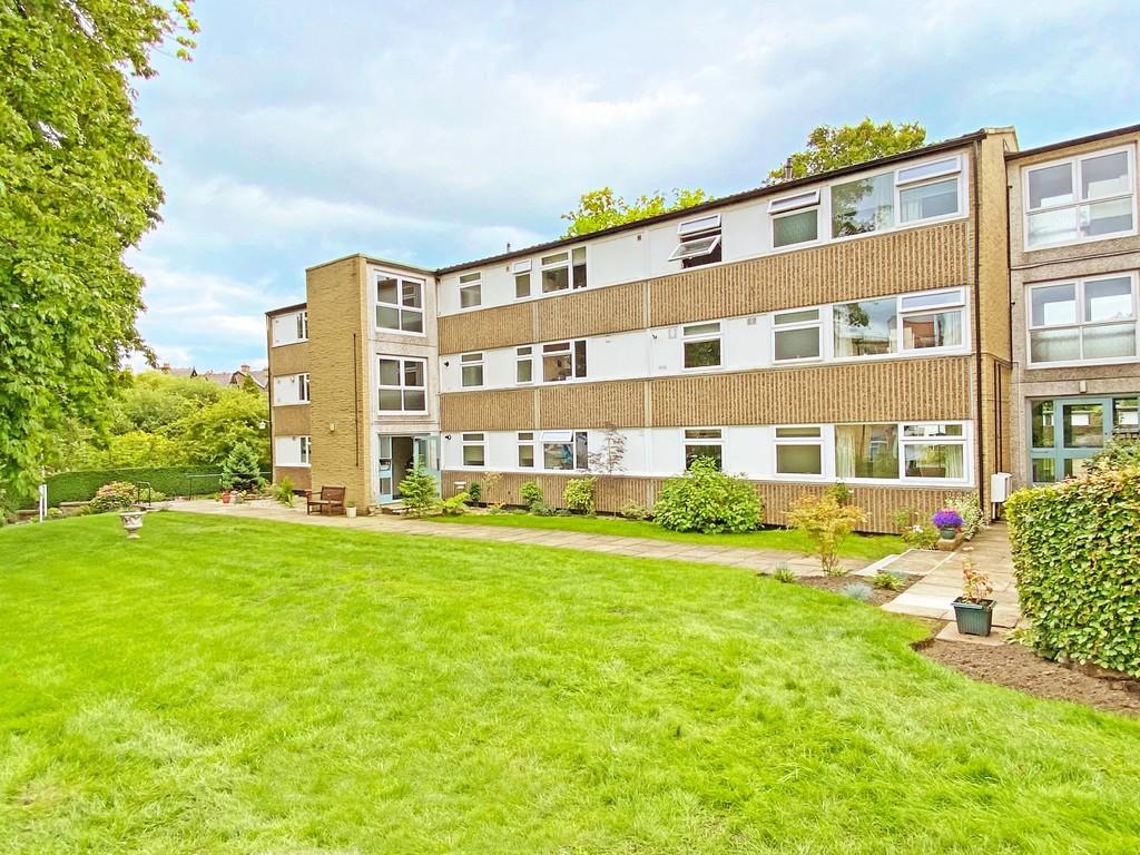 Beechwood Court, Queen's Road, Harrogate 2 bed apartment for sale £