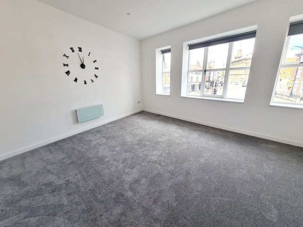 Moorland Road, Burslem, StokeonTrent 2 bed apartment to rent £650