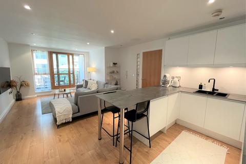 2 bedroom apartment for sale, St James Quay, Brewery Wharf