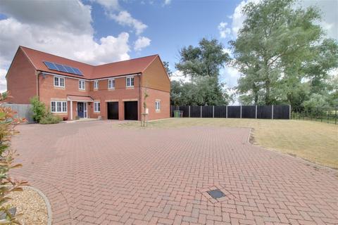 5 bedroom detached house for sale, Woodside Close, Doddington