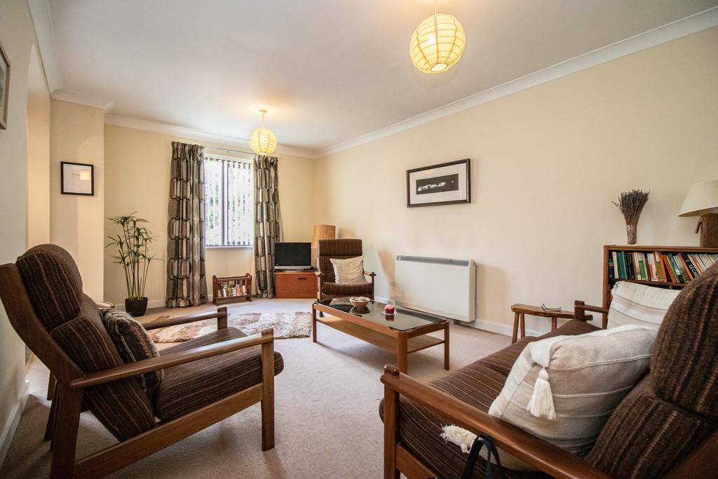 Caernarfon Court, Conway Road 2 bed apartment for sale £240,000