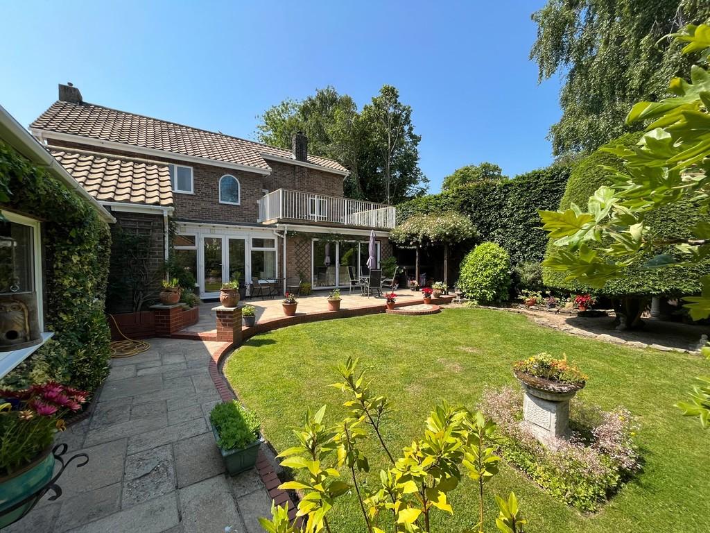 High Street, Gosberton 3 bed detached house for sale £475,000