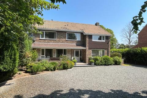 3 bedroom detached house for sale, High Street, Gosberton