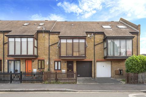 3 bedroom terraced house for sale, Canon Beck Road, London