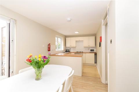 3 bedroom terraced house for sale, Canon Beck Road, London